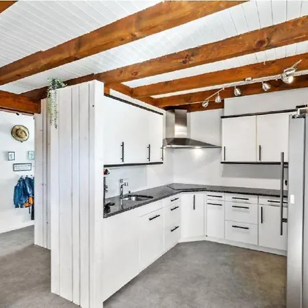 Avec Grand Jardin, Proche Du Centre-ville Villa *